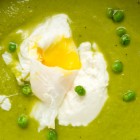 oeuf-poche-et-veloute-de-petits-pois